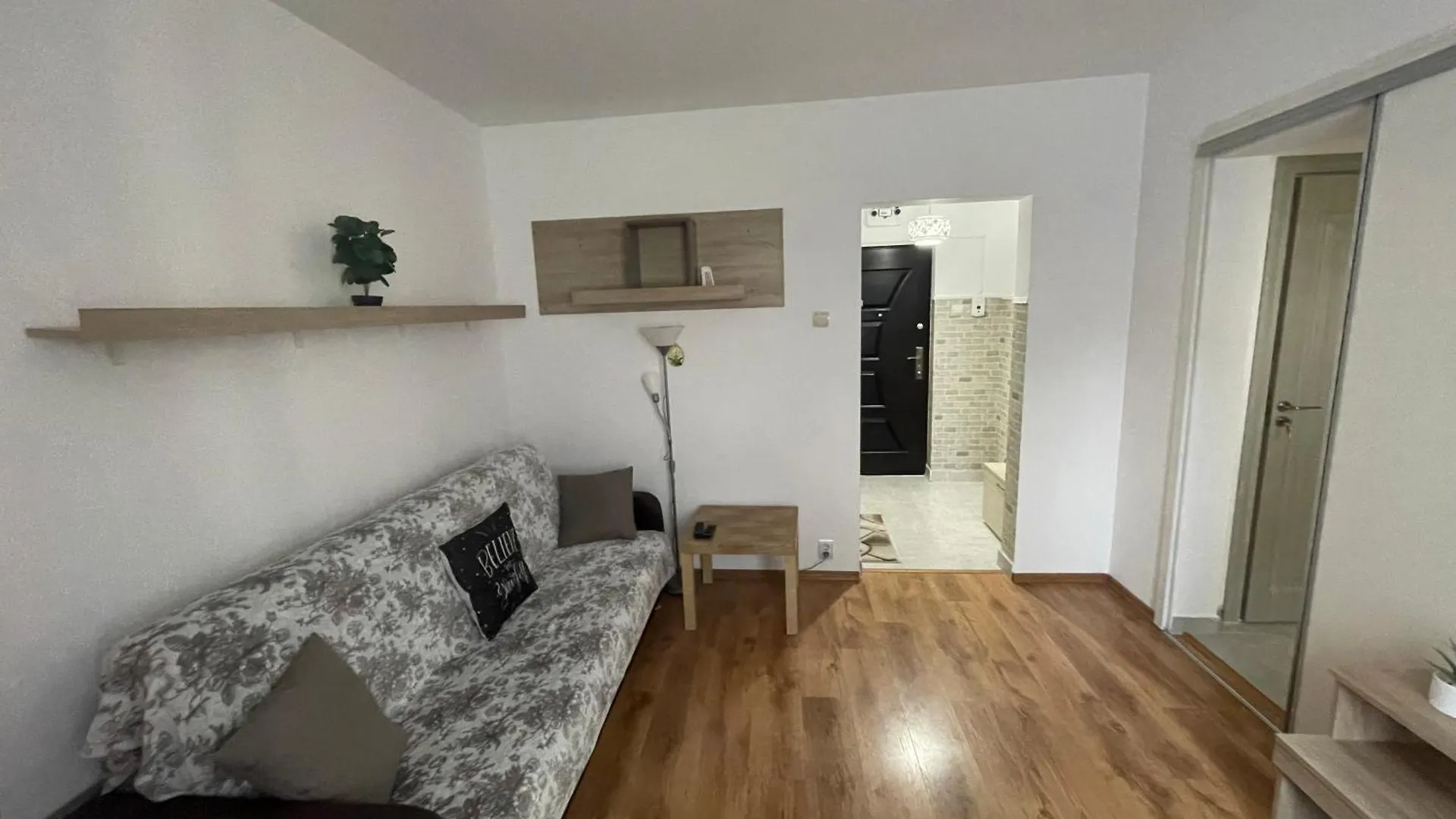 Moghioros Drumul Taberei Apartment Bucharest